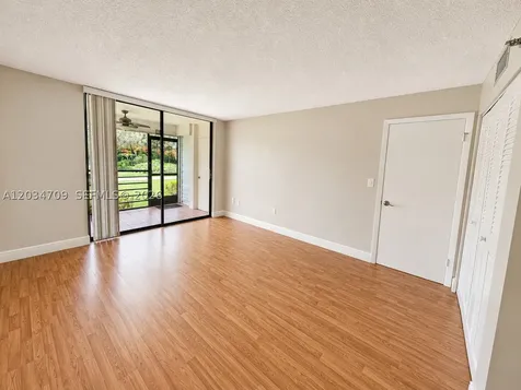 900 Saint Charles Place Pembroke Pines FL 33026