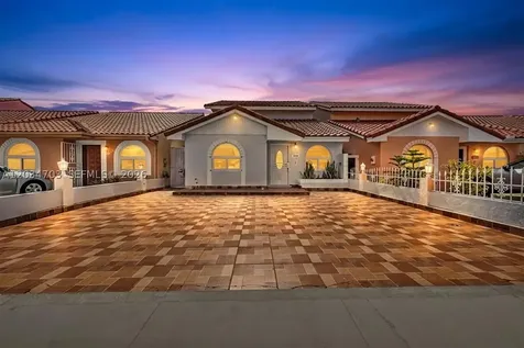 5445 W 27th Lane Hialeah FL 33016