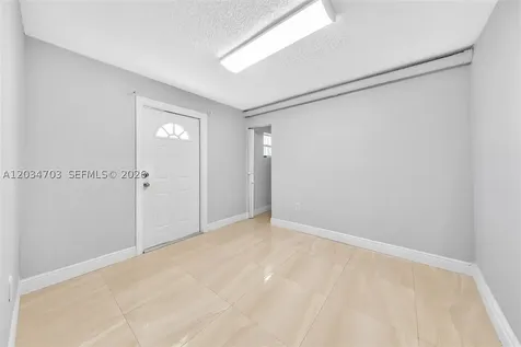 5445 W 27th Lane Hialeah FL 33016