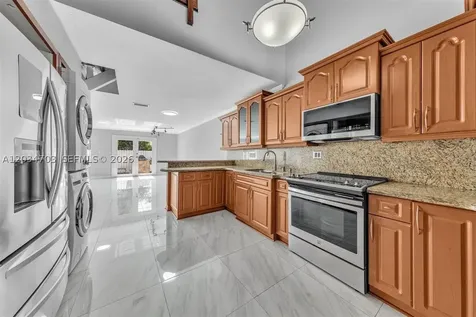 5445 W 27th Lane Hialeah FL 33016