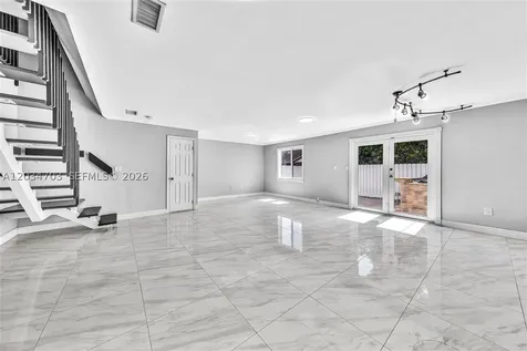5445 W 27th Lane Hialeah FL 33016