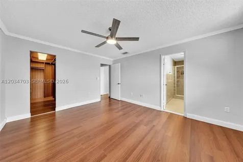 5445 W 27th Lane Hialeah FL 33016