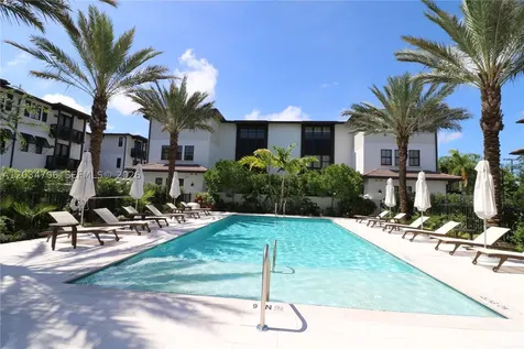 7504 SW 100th Street Pinecrest FL 33156