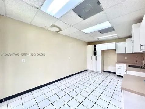 3425 NW 73rd Avenue Miami FL 33122