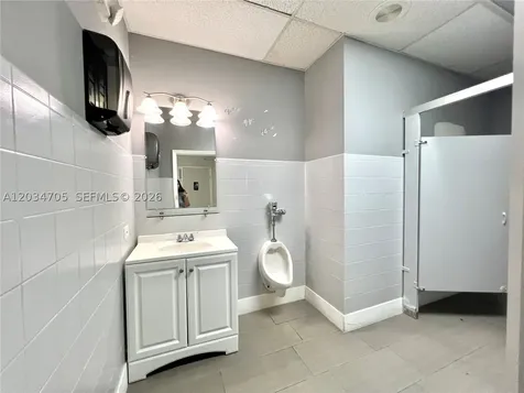 3425 NW 73rd Avenue Miami FL 33122