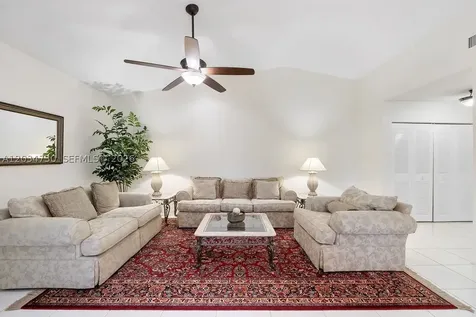 2073 Montpeliar Weston FL 33326