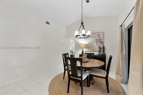 2073 Montpeliar Weston FL 33326