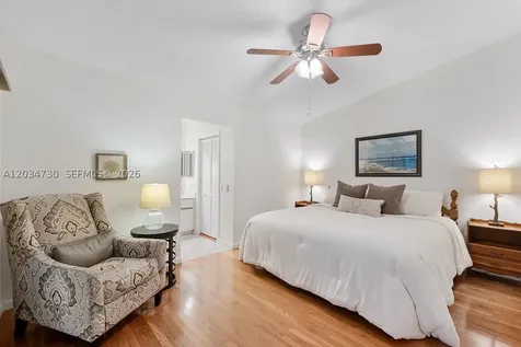 2073 Montpeliar Weston FL 33326