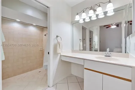 2073 Montpeliar Weston FL 33326