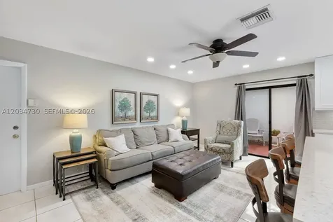 2073 Montpeliar Weston FL 33326