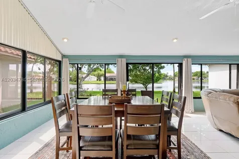 2073 Montpeliar Weston FL 33326