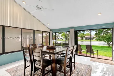 2073 Montpeliar Weston FL 33326