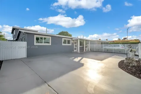 380 W 30th Street Hialeah FL 33012