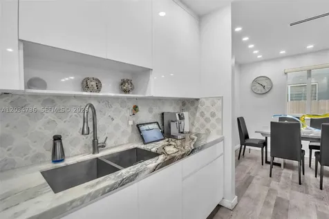 380 W 30th Street Hialeah FL 33012