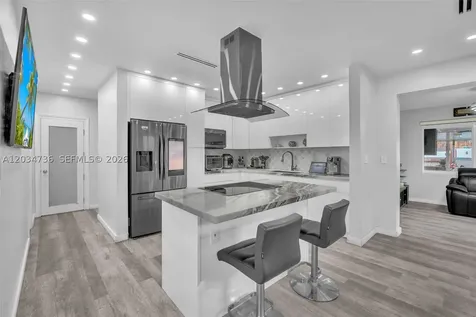 380 W 30th Street Hialeah FL 33012
