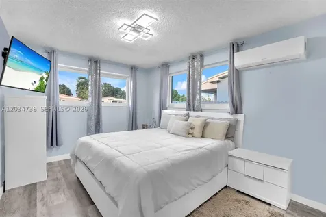 380 W 30th Street Hialeah FL 33012