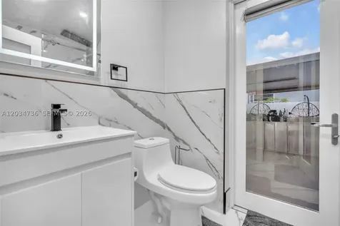380 W 30th Street Hialeah FL 33012