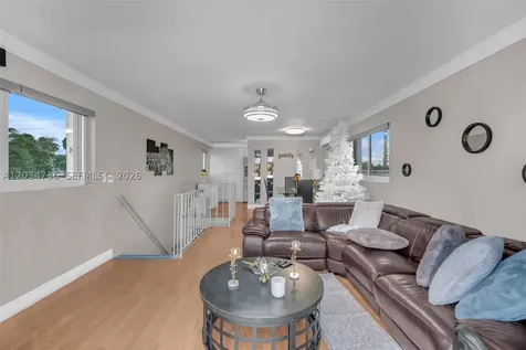 380 W 30th Street Hialeah FL 33012