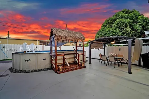 380 W 30th Street Hialeah FL 33012