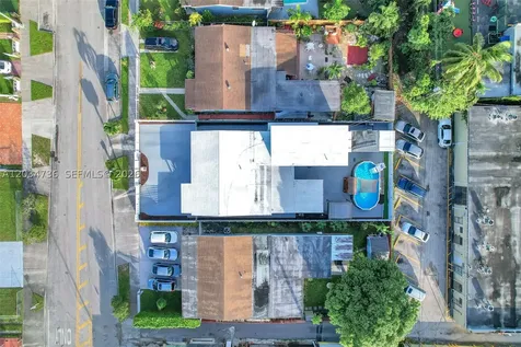 380 W 30th Street Hialeah FL 33012