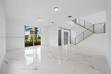 16710 N Botaniko Drive N Weston FL 33326