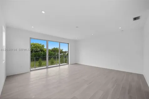 16710 N Botaniko Drive N Weston FL 33326