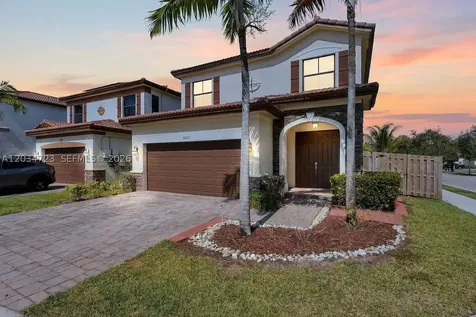 8890 NW 99th Path Doral FL 33178
