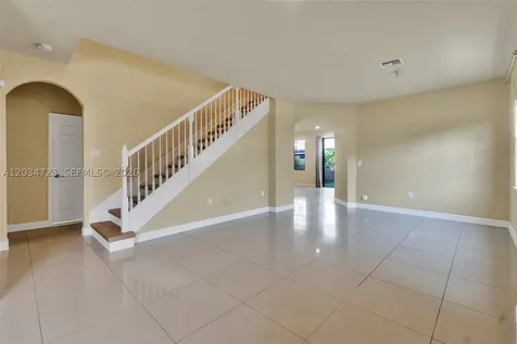 8890 NW 99th Path Doral FL 33178