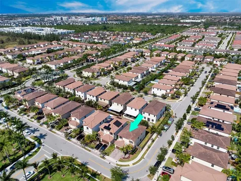 8890 NW 99th Path Doral FL 33178