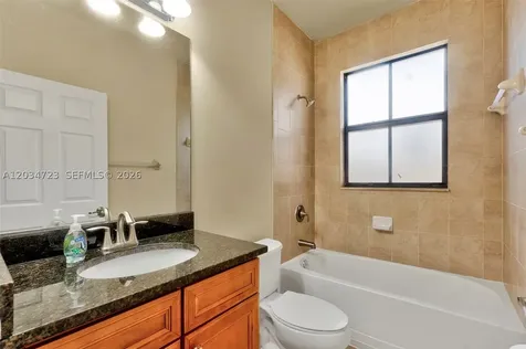 8890 NW 99th Path Doral FL 33178