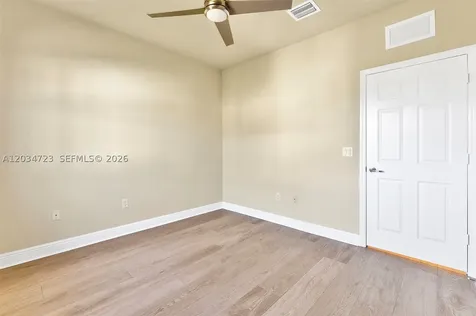8890 NW 99th Path Doral FL 33178