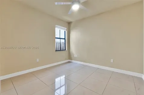 8890 NW 99th Path Doral FL 33178