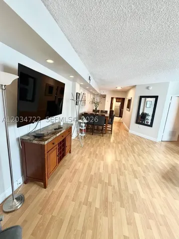 905 Brickell Bay Drive Miami FL 33131