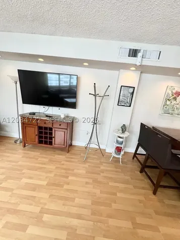 905 Brickell Bay Drive Miami FL 33131