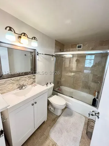 905 Brickell Bay Drive Miami FL 33131