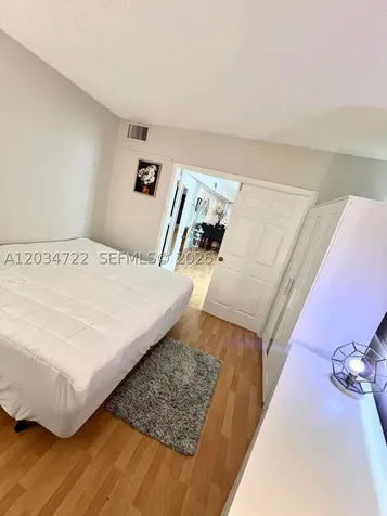 905 Brickell Bay Drive Miami FL 33131