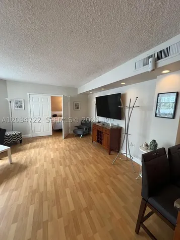 905 Brickell Bay Drive Miami FL 33131
