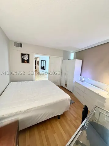905 Brickell Bay Drive Miami FL 33131