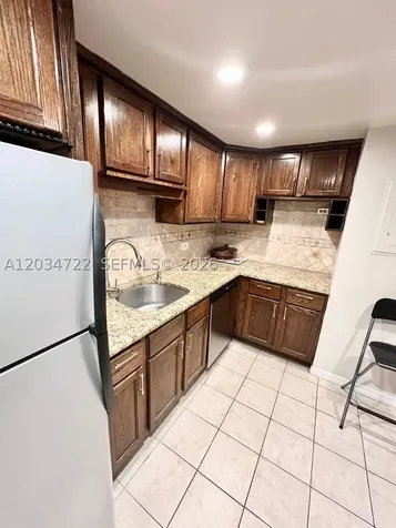 905 Brickell Bay Drive Miami FL 33131