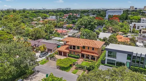 4251 SW 11th Street Miami FL 33134