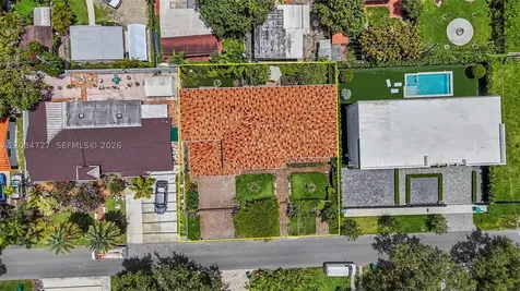 4251 SW 11th Street Miami FL 33134