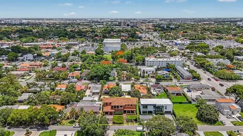 4251 SW 11th Street Miami FL 33134