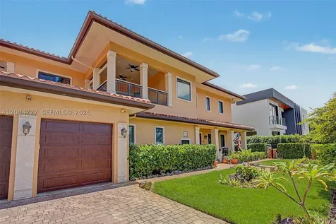 4251 SW 11th Street Miami FL 33134