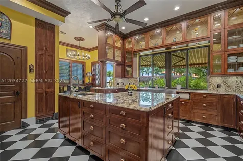 4251 SW 11th Street Miami FL 33134