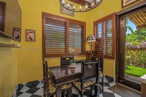 4251 SW 11th Street Miami FL 33134