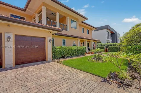 4251 SW 11th Street Miami FL 33134