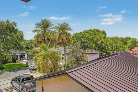 4251 SW 11th Street Miami FL 33134
