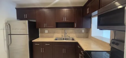 8000 SW 81st Drive Miami FL 33143