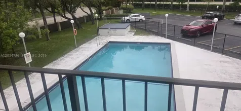 8000 SW 81st Drive Miami FL 33143