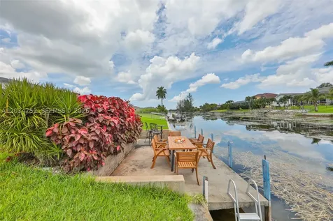 503 SE 17th Street Cape Coral FL 33990